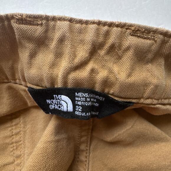 The North Face Men's Tan Shorts Size 32 Cotton Blend Stretch Chino Utility - Picture 2 of 9
